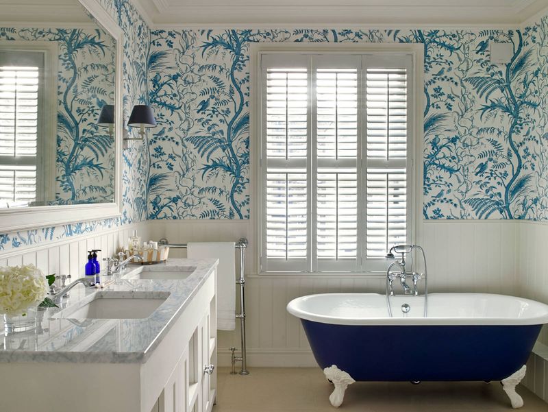 20 Vintage Bathroom Trends Rocking Pennsylvania Homes - Decor Hint Painted Clawfoot Tubs Make Statements