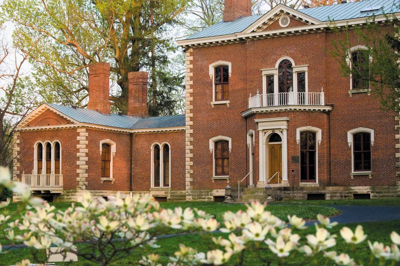10 Kentucky Stone Chimneys That Stand The Test Of Time - Decor Hint Ashland Estate's Elegant Stacks