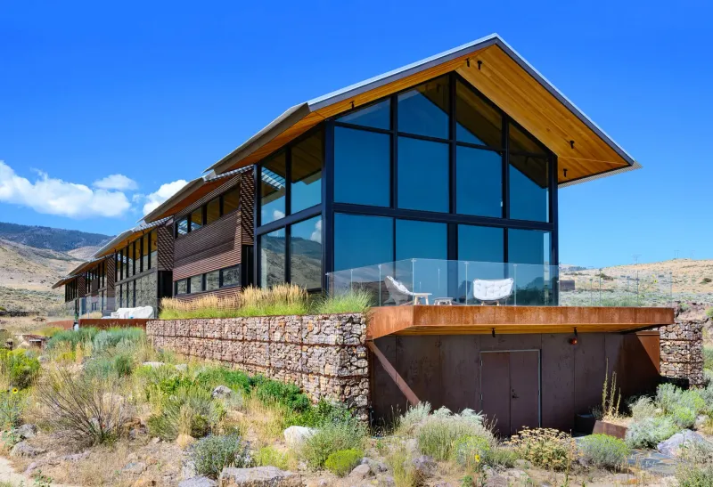 10 Nevada Desert Homes Inspired By Their Surroundings - Decor Hint House in the High Desert