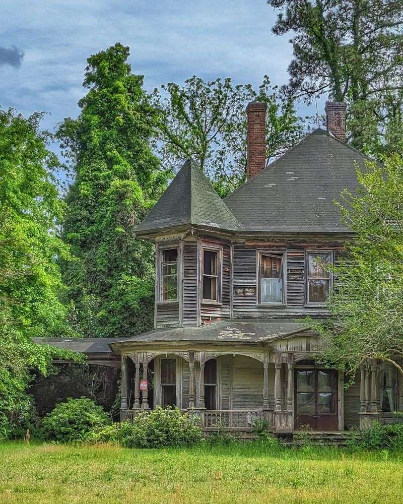 Frederick Victorian 