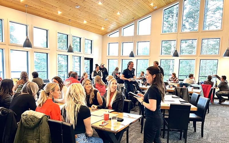 7 Alaska Halibut Shacks Serving Fresh Catch With Dockside Charm - Decor Hint The Meandering Goat: Whimsical Retreat For Seafood Lovers