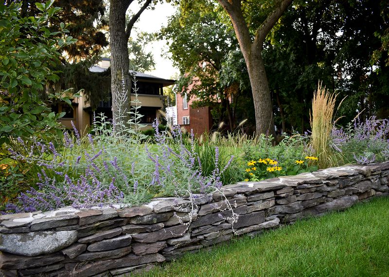 13 Pennsylvania Stone Walls That Make A Yard Feel Forever - Decor Hint Limestone Living Barriers