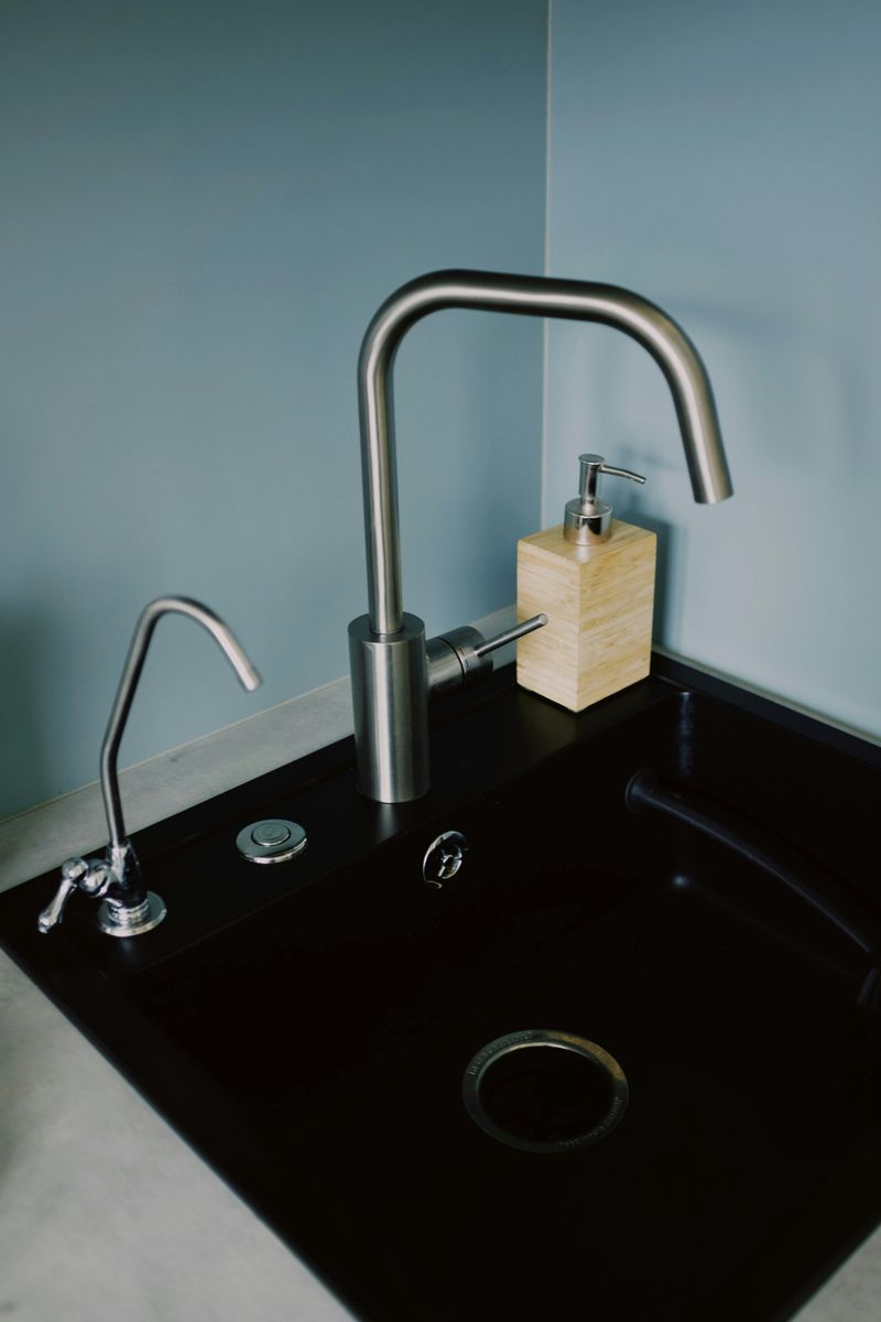 7 Quick Countertop Addition That Makes Kitchens Look Better - Decor Hint Artisanal Soap Dispenser