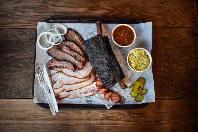 18 Top-Rated BBQ Restaurants In Texas - Decor Hint Louie Mueller Barbecue (Taylor)