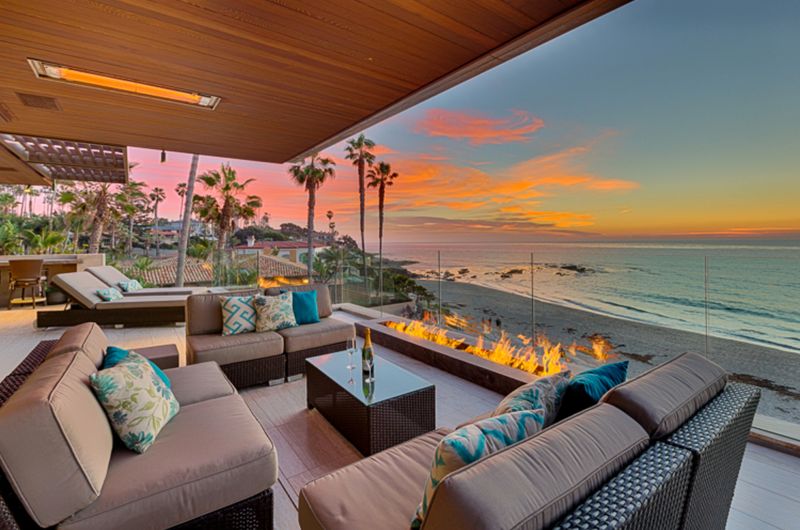 12 California Outdoor Living Rooms That Feel Like A Resort Staycation - Decor Hint La Jolla Coastal Cabana