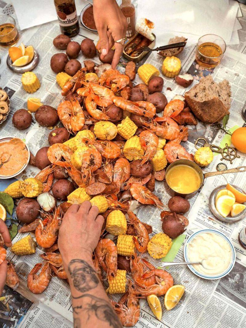 16 Alabama Kitchen Ideas That Taste Like Home - Decor Hint Gulf Seafood Prep Station