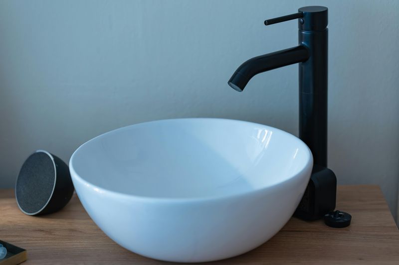 Simple Updates That Can Add Style To A Bathroom Makeover - Decor Hint Updated Hardware