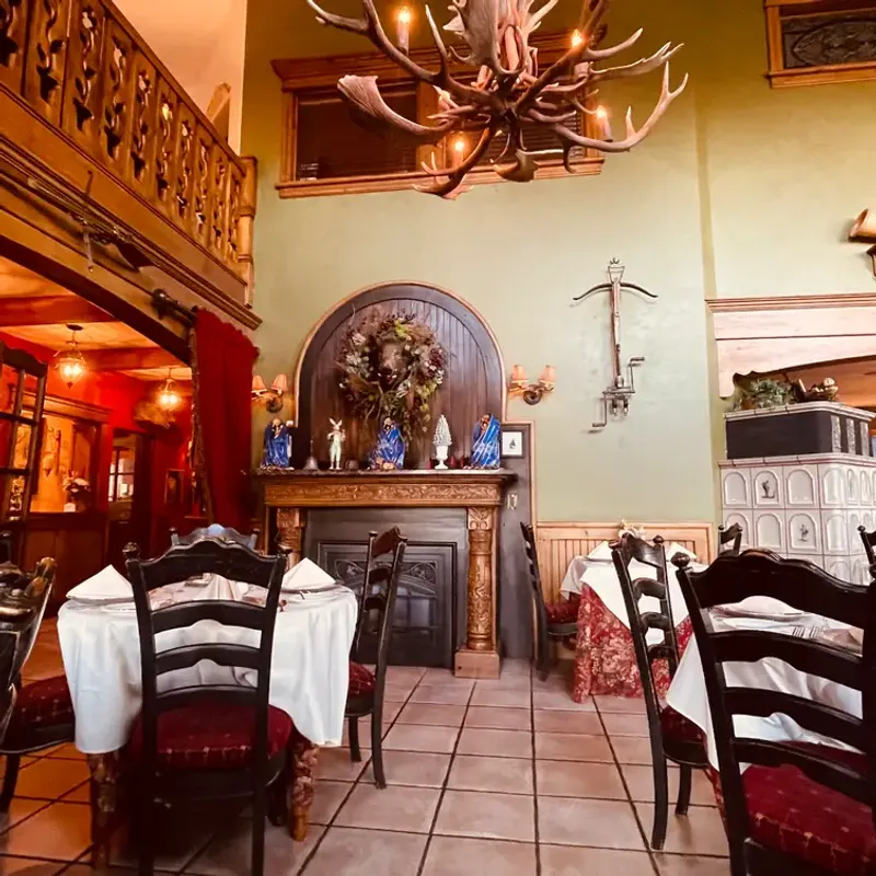 Blue Boar Inn in Midway