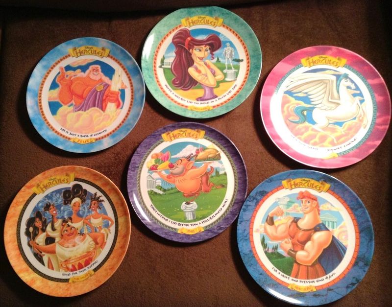 In California, These 9 Interior Antiques Might Sell For Pennies And These 9? Don't Even Try - Decor Hint Practically Giving Away: Collectible Plates