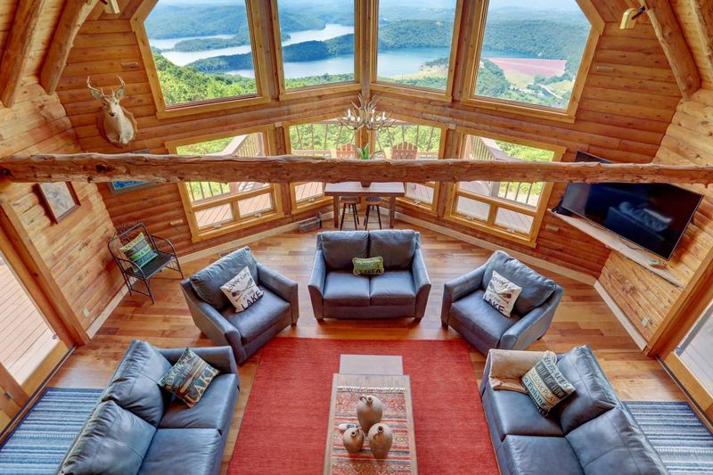 10 Pennsylvania Mountain Cabins With Scenic Views And Inviting Interiors - Decor Hint Central Pennsylvania Log-Style Lodges