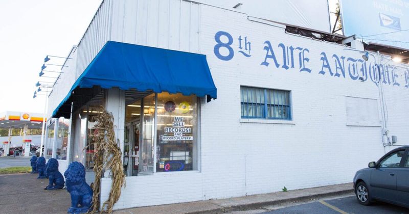 8th Avenue Antique Mall in Nashville