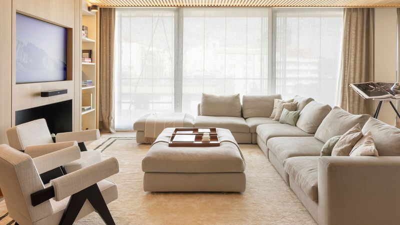 Beige Microfiber: The Builder-Grade Bore