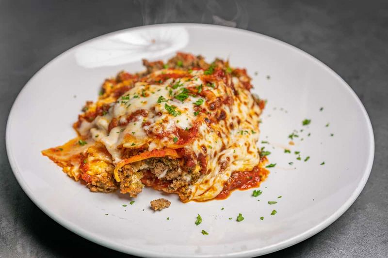 7 Best Affordable Restaurants In Virginia Packed With Flavor - Decor Hint Mamma's Kitchen in Alexandria