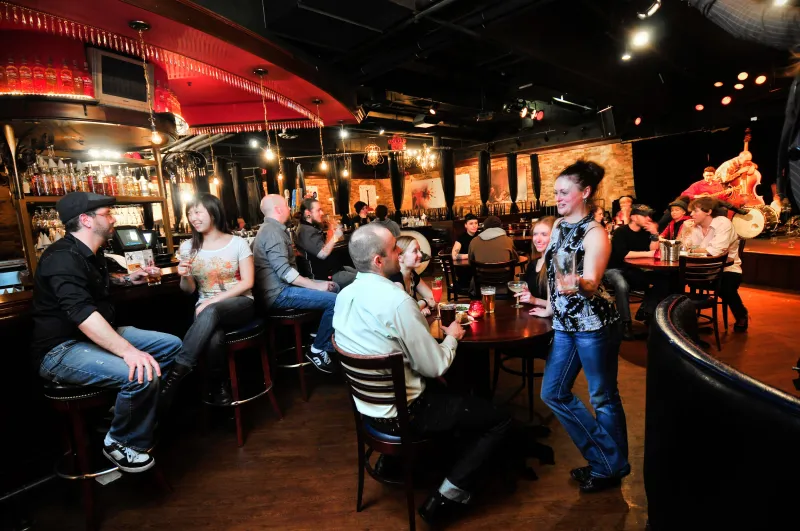 10 Minnesota Hotdish Cafes Warm Enough For Winter Nights - Decor Hint Hell’s Kitchen – Minneapolis