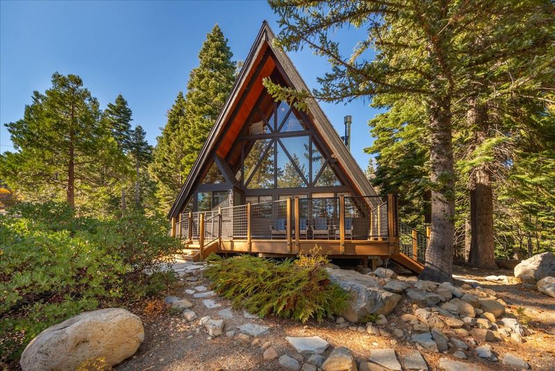8 California Tiny Homes That Prove Small Can Be Stylish - Decor Hint A Serene Mountain Getaway