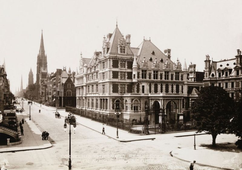 7 Iconic NYC Mansions That Shaped Architectural Elegance - Decor Hint Vanderbilt Mansion: Gilded Age Grandeur
