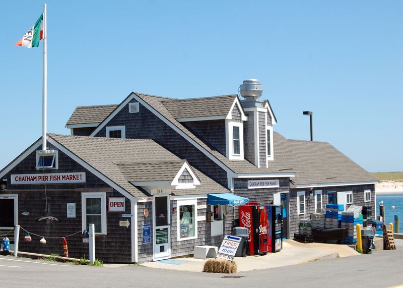 10 Hidden Seafood Shacks In Massachusetts Only Locals Know - Decor Hint Chatham Pier Fish Market – Straight-from-the-Boat Simplicity