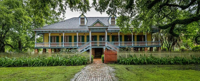 7 Louisiana Creole Porches With Storybook Railings - Decor Hint The Grand Gallery