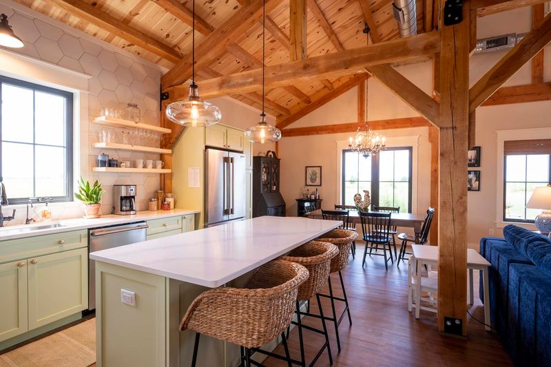 12 Nebraska Farmhouse Kitchens That Work As Hard As They Look - Decor Hint The Cornhusker's Culinary Oasis