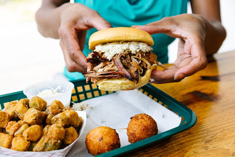 11 North Carolina Barbecue Spots Where Hushpuppies Steal The Show - Decor Hint Picnic's Farm-To-Table Barbecue Creation
