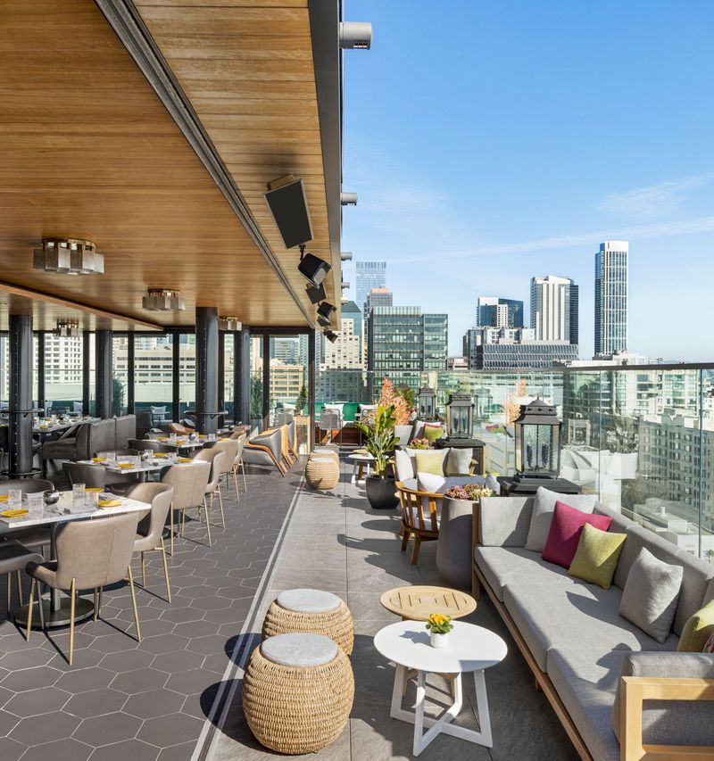 12 California Rooftop Patios With Décor That Locals Can’t Stop Talking About - Decor Hint Shelby's Rooftop
