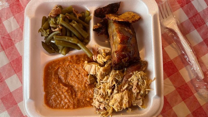 10 South Carolina Roadside Grills Known For Classic Southern Cooking - Decor Hint Sweatman’s BBQ – Holly Hill, SC