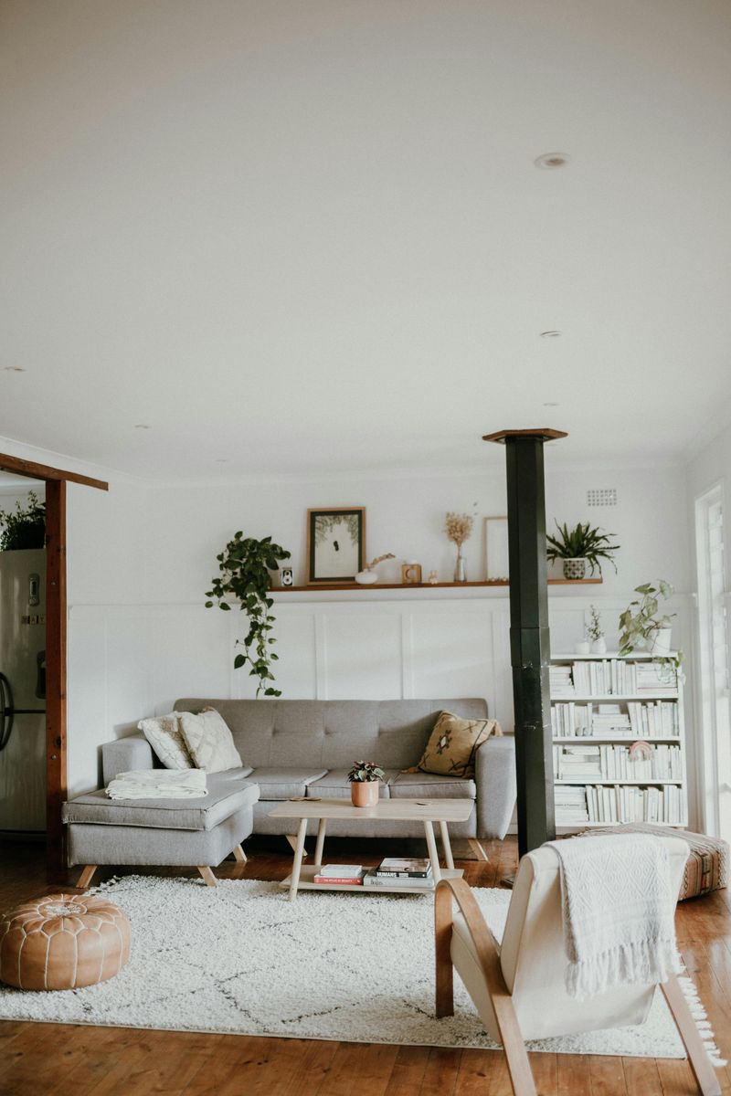 Analyze Your Color Preferences: Neutrals or Bold Hues