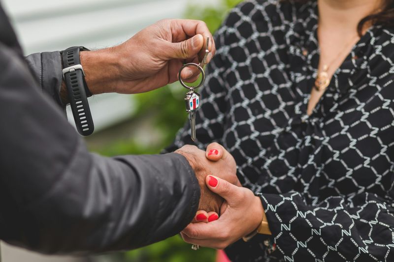 12 Hidden Costs Of Flipped Homes Buyers Should Watch Out For - Decor Hint Closing Costs
