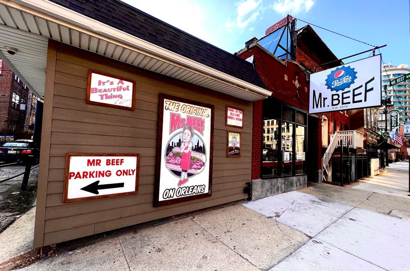 11 Illinois Spots For Simple, Authentic Italian Beef - Decor Hint Mr. Beef & Pizza