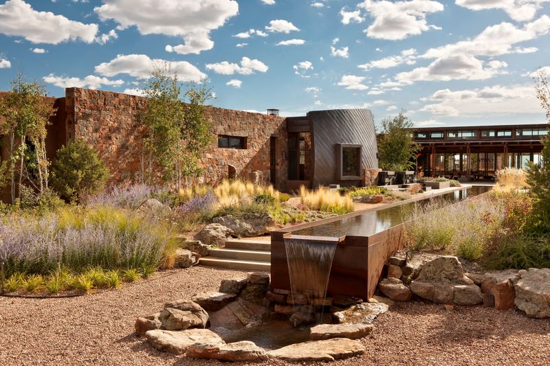 6 New Mexico Adobe Cottages Featuring Rustic Detail - Decor Hint Desert Courtyard Adobe Retreat