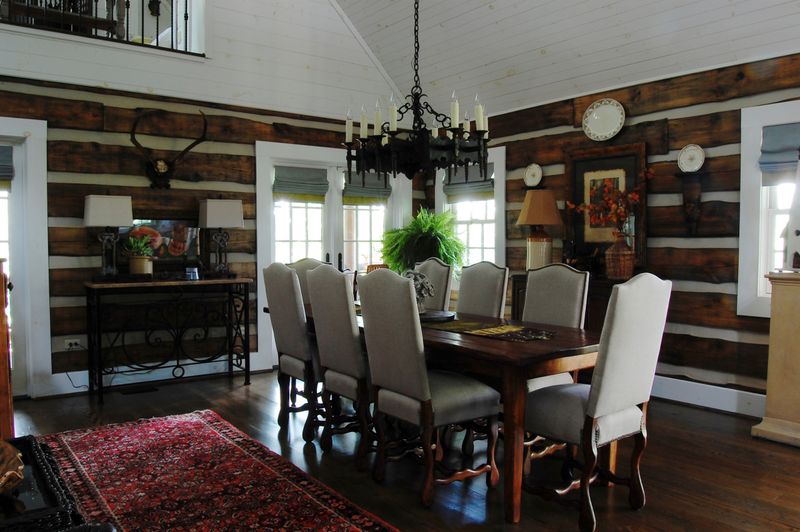 Rustic Farmhouse Dining Rooms