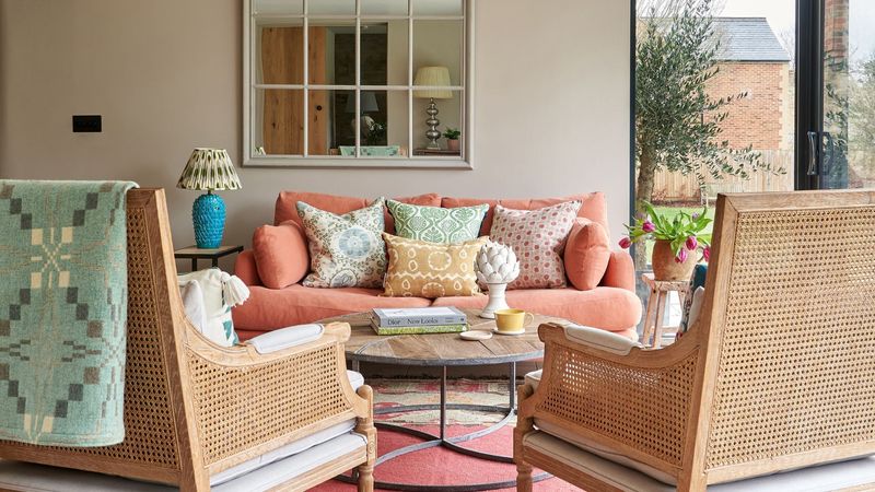 10 Living Room Paint Colors Indiana Homeowners Regret Using - Decor Hint Beige That Wasn't Beige