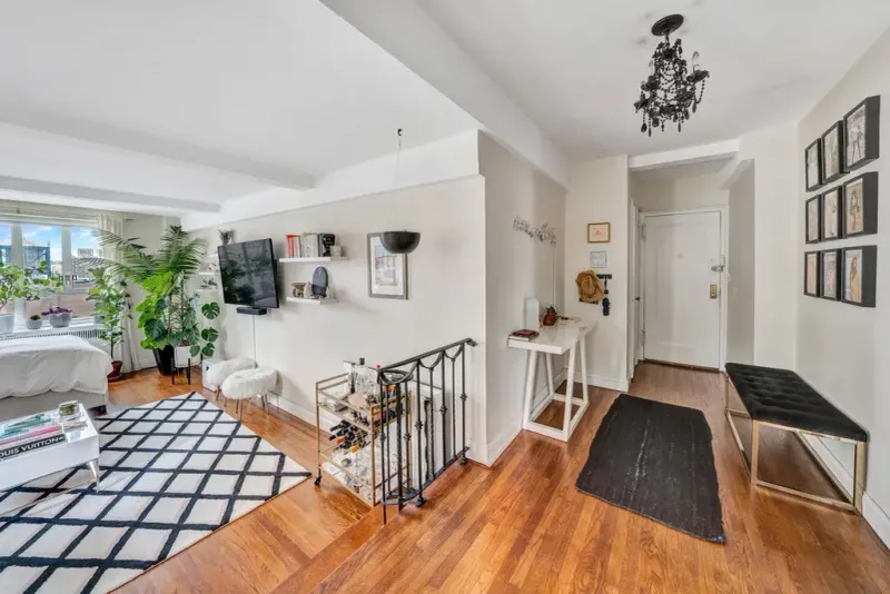 Washington Heights Art Deco Sanctuary