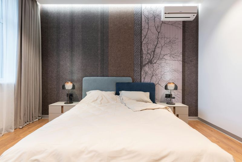 8 Visual Tricks That Open Up A Small Bedroom - Decor Hint Limit Bold Patterns And Clutter