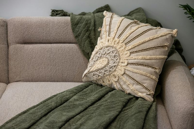 13 Simple Adjustments That May Boost Your Home's Elegant Vibe - Decor Hint Incorporate textured throws and pillows