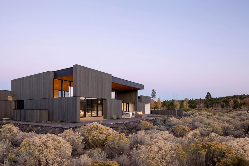 5 Properties Losing Value In Oregon And 10 That Are Hard To Sell - Decor Hint Desert Homes in Central Oregon