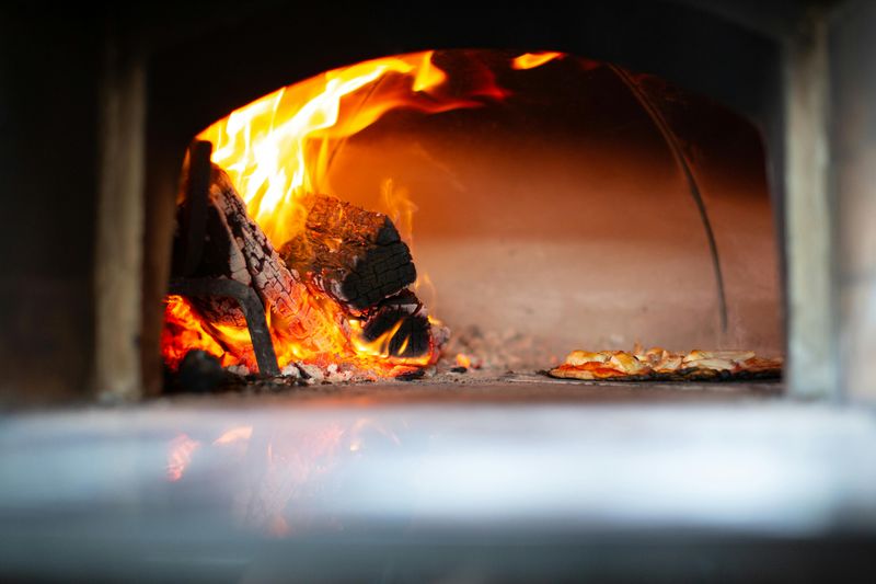 12 Practical Outdoor Kitchen Ideas On A Budget - Decor Hint DIY Pizza Oven Construction