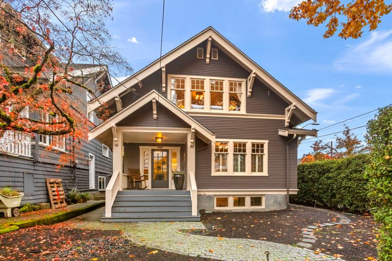 8 Washington House Styles With Hidden Charm And 6 That Become Top Picks In 2025 - Decor Hint Craftsman Bungalows