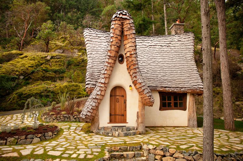 9 North Carolina Cottage Designs That Are Straight Out of a Storybook - Decor Hint Woodland Fairy Cottages