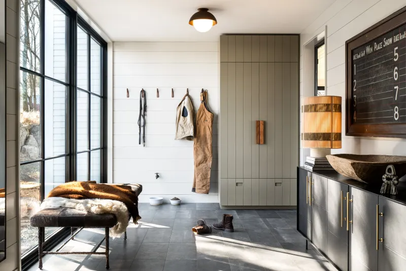 14 Vermont Farmhouse Mudrooms Designed To Tackle Mud Season - Decor Hint Garden-to-Kitchen Transition