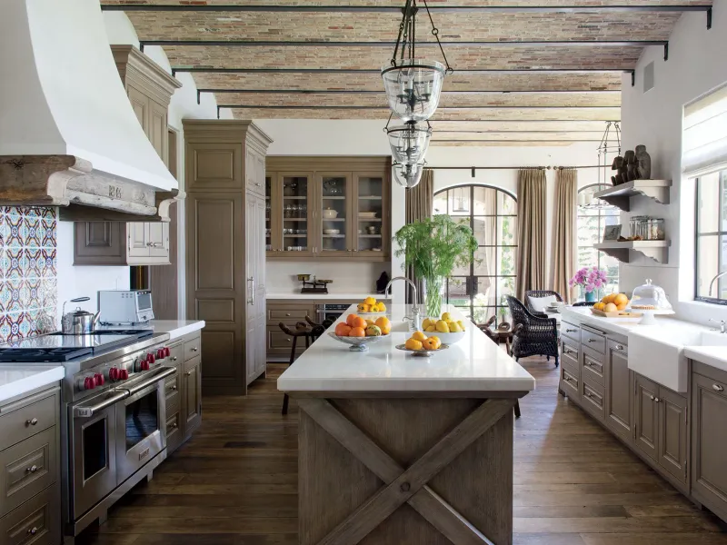 13 Georgia Farmhouse Kitchens Bursting With Rustic Charm - Decor Hint Pie-Making Paradise