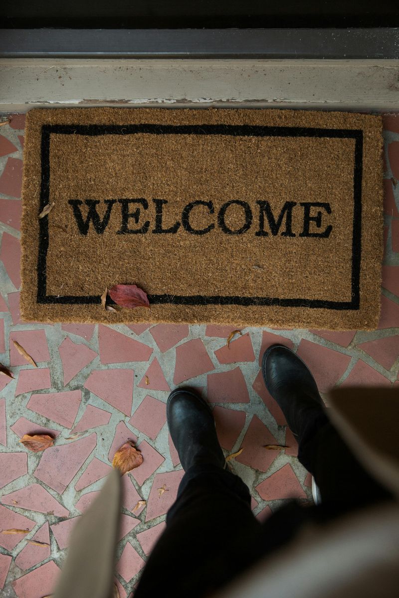 10 Common Front Entrance Features That Can Detract From Curb Appeal - Decor Hint Worn Or Dated Welcome Mats And Accessories