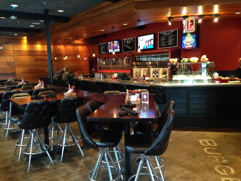 10 Minnesota Hotdish Cafes Warm Enough For Winter Nights - Decor Hint The Lowry – Minneapolis