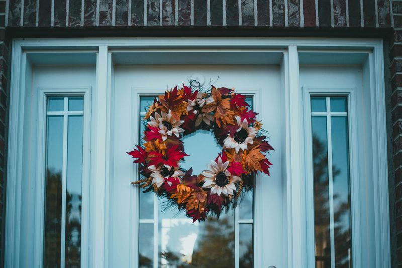 8 Practical Ideas For A Nature-Inspired Front Porch - Decor Hint Seasonal Wreath Showcase