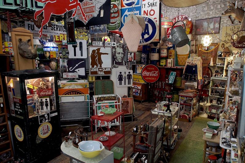 River Market Antiques – Kansas City, MO