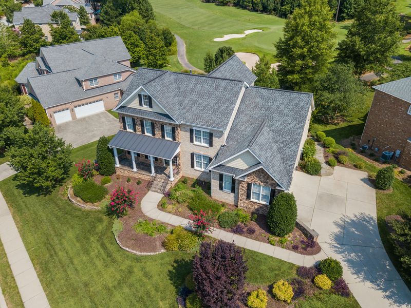 11 Exterior Trends That Enhance Curb Appeal And Add Visual Value - Decor Hint Landscaping With Native Plants