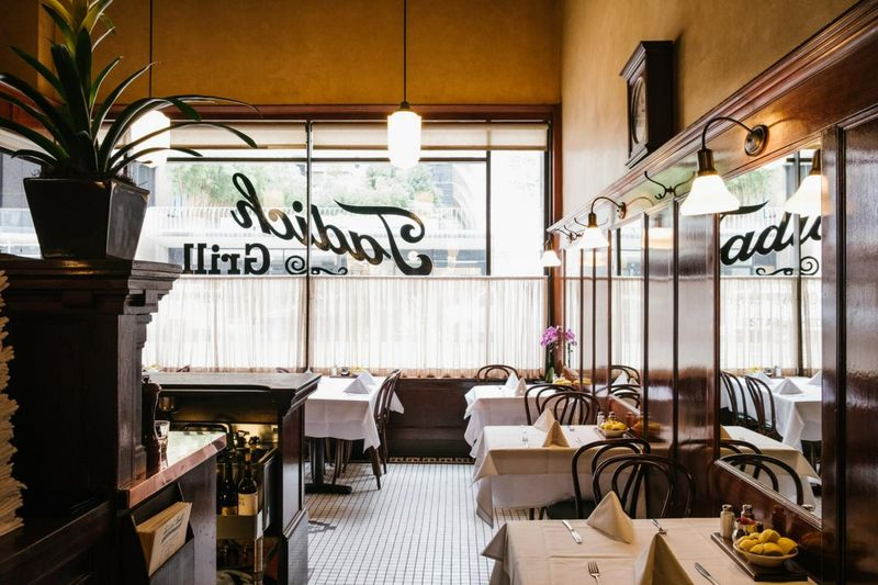 15 Historic Restaurants In The US That Have Been Serving For Over 100 Years - Decor Hint Tadich Grill (San Francisco, CA)