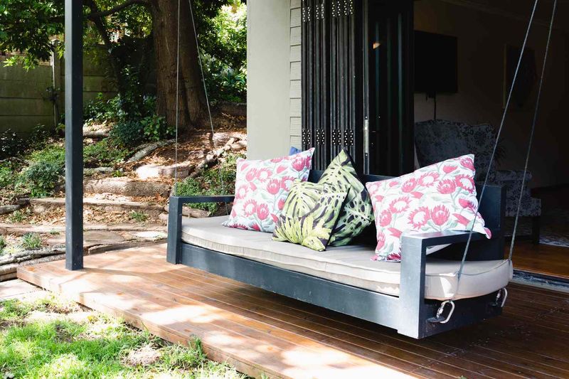 6 Tennessee Porch Swings Locals Enjoy All Year - Decor Hint Metal Frame Porch Swings