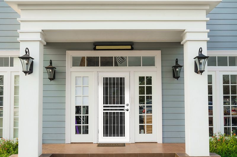 9 Vermont Screen Doors That Make That Summer Slam - Decor Hint Eco-Friendly Local Craftsmanship