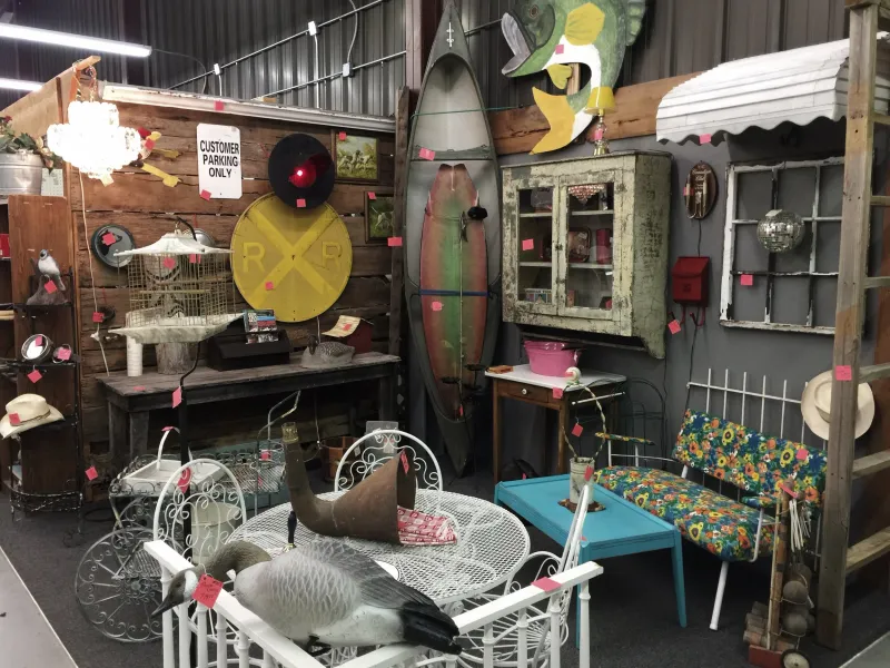Camp Flea Antique Mall + Vintage Market – Ozark, MO